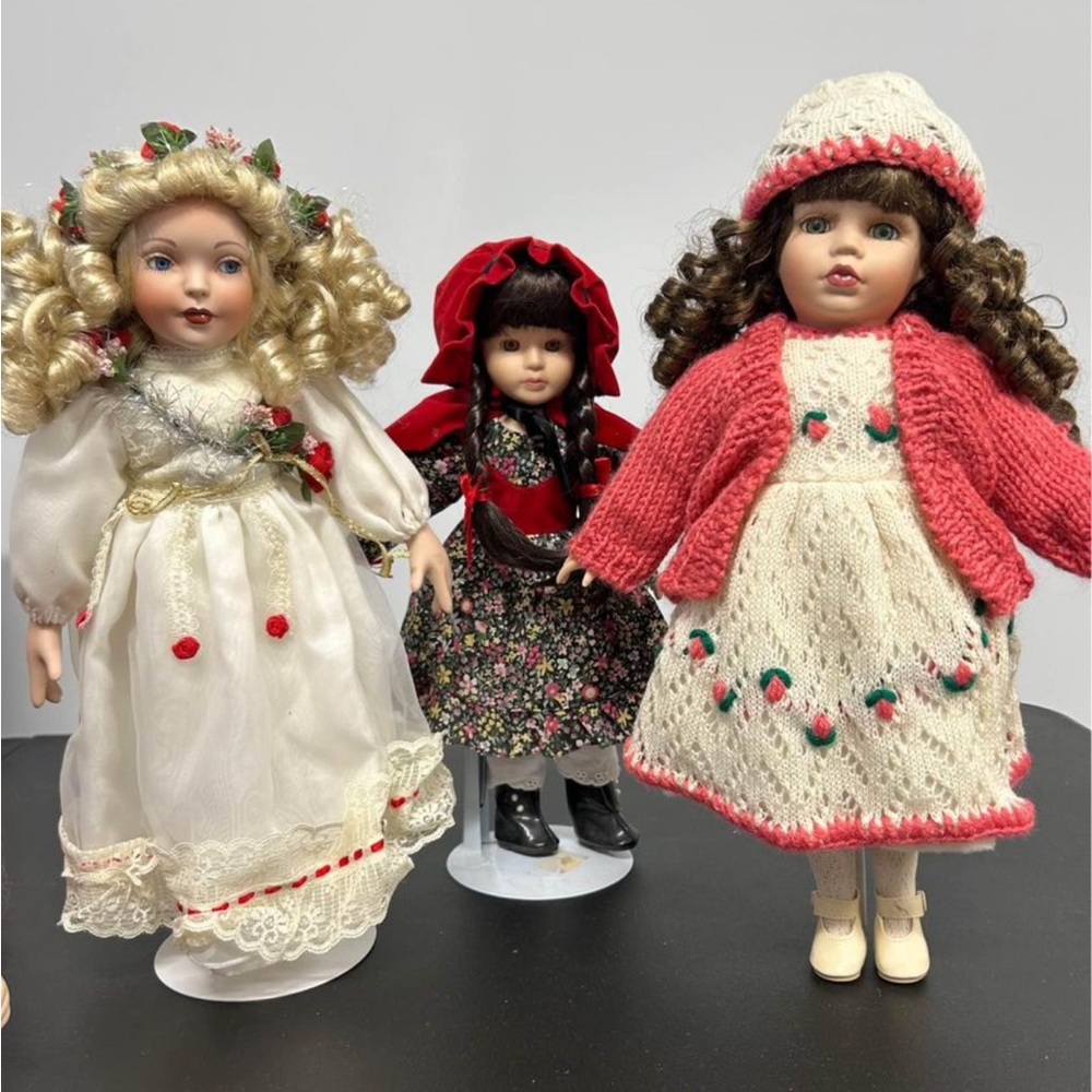 Collectibles dolls